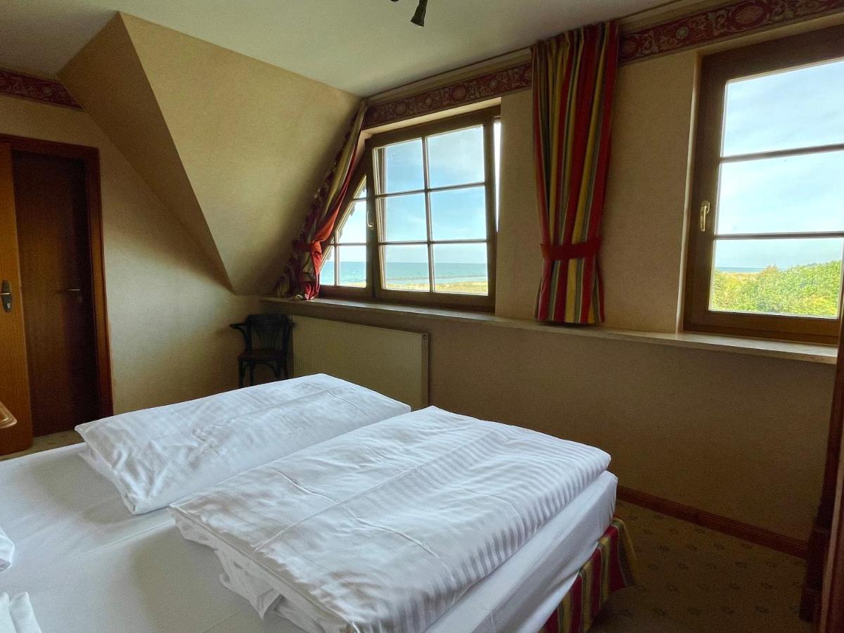 Moby Dick Hotel&Ferienwohnungen Wustrow  Exterior foto